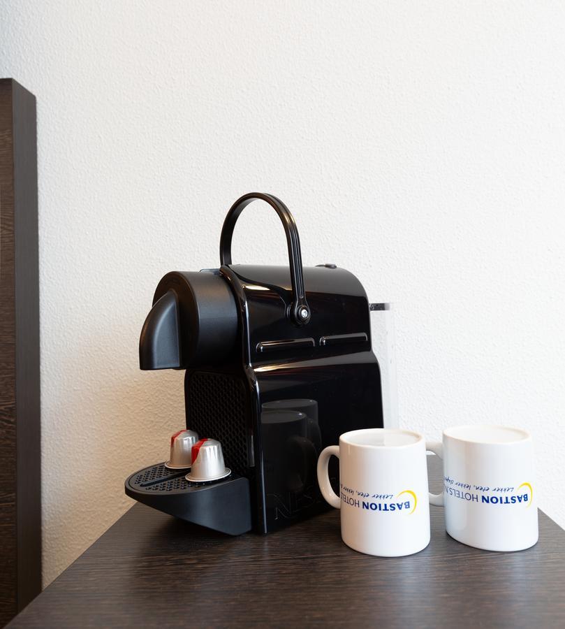 Bastion Hotel Amsterdam Airport Хоофдорп Екстериор снимка