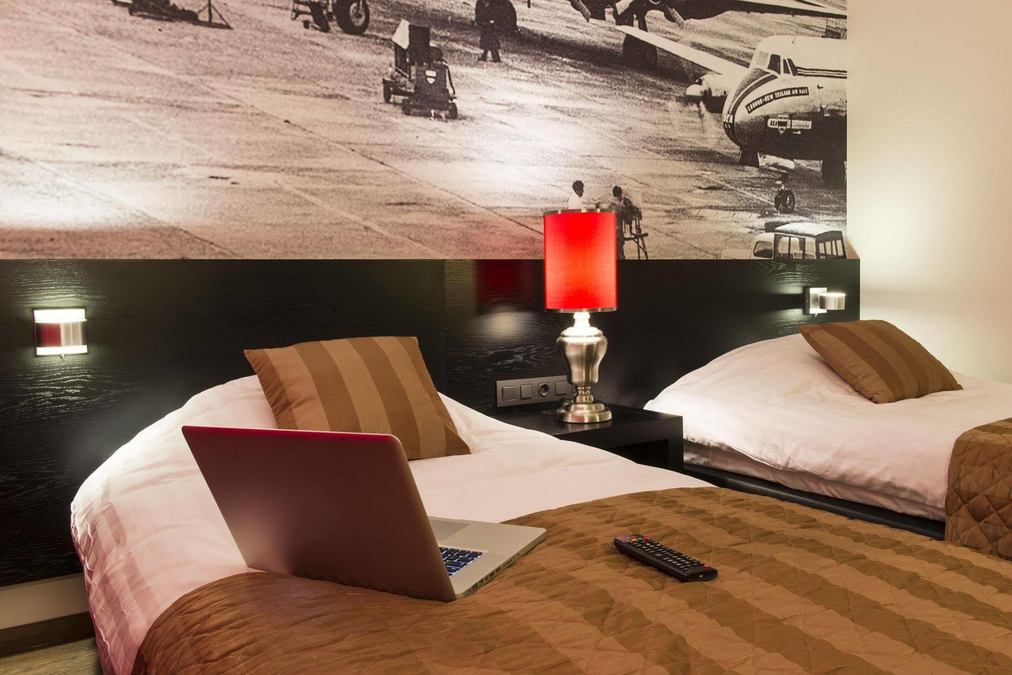 Bastion Hotel Amsterdam Airport Хоофдорп Екстериор снимка