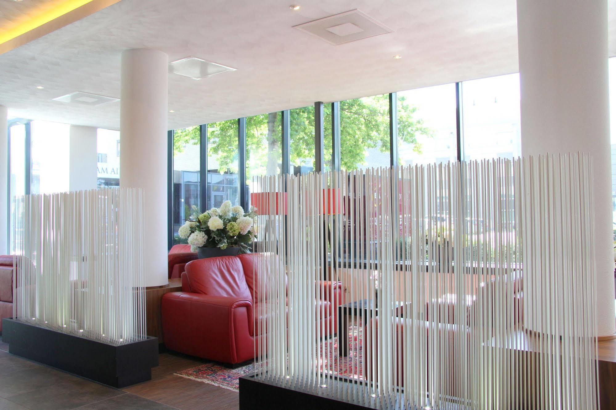 Bastion Hotel Amsterdam Airport Хоофдорп Екстериор снимка